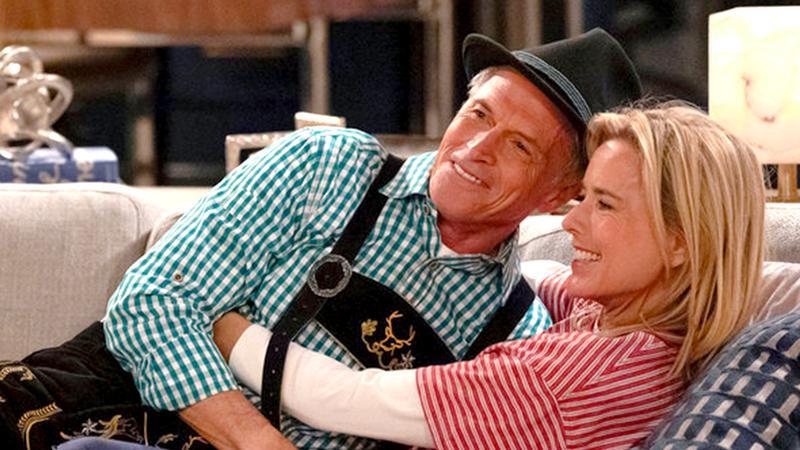 Tim Daly and Téa Leoni as Jeanie and James in Newlyweds.