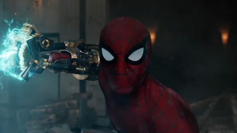 Spider-Man wielding a Shocker gauntlet in Brand New Day.