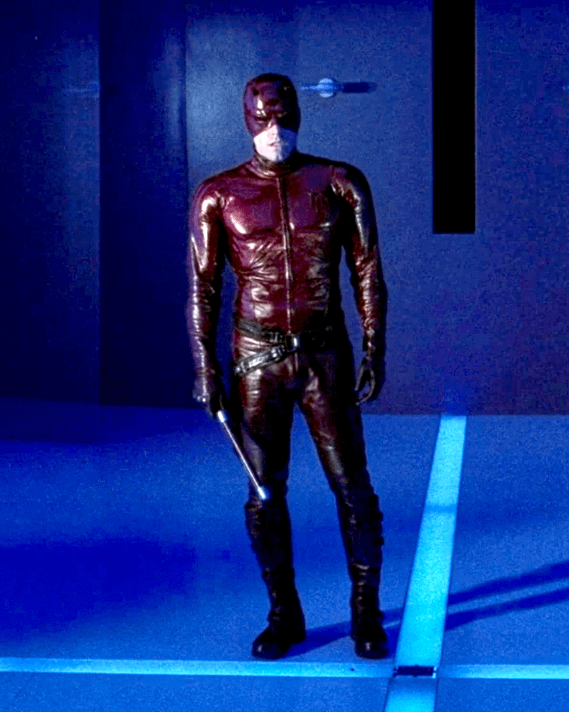 Charlie Cox Admits Ben Affleck s Daredevil Costume Sucks 