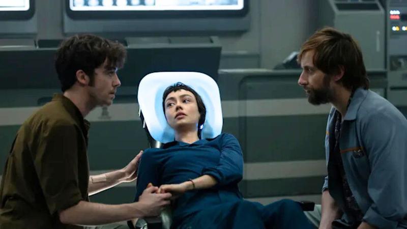 Sydney Chandler as Wendy, Alex Lawther as Hermit and David Rysdahl as Arthut in Alien Earth