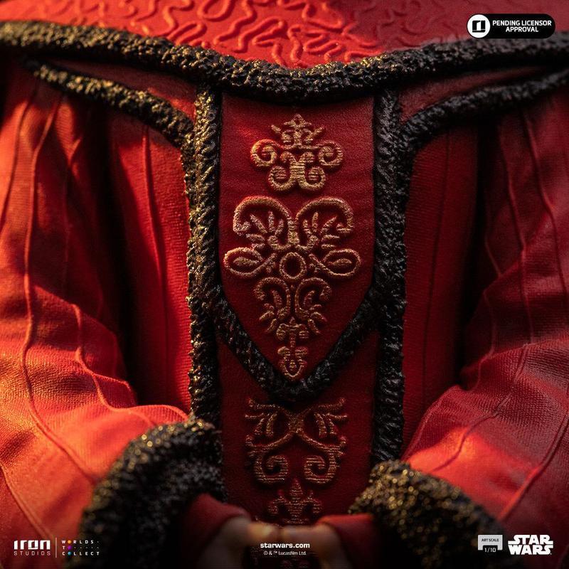 Queen Amidala statue detail Sideshow Collectibles.