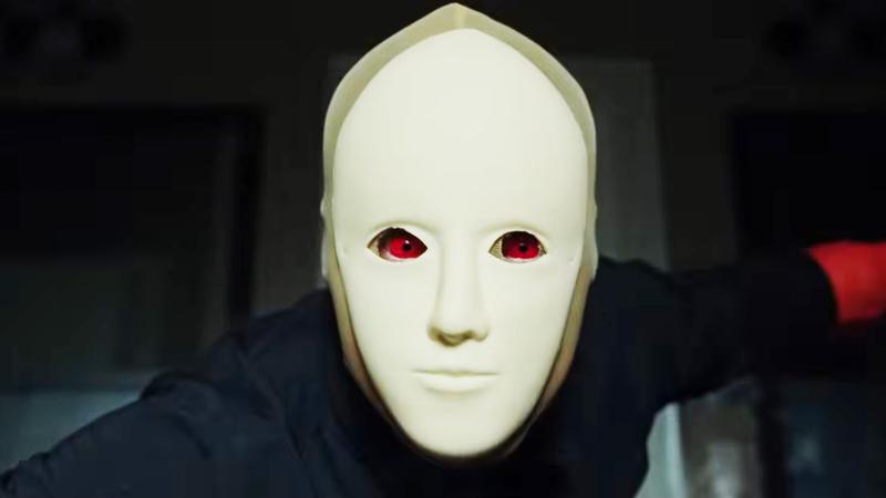 Faces of Death mask up close.