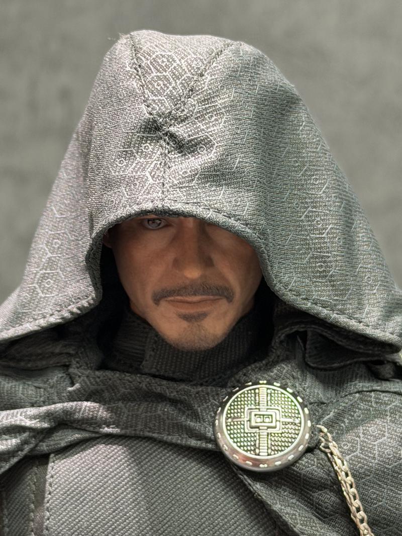 Robert Downey Jr. Doctor Doom without mask.