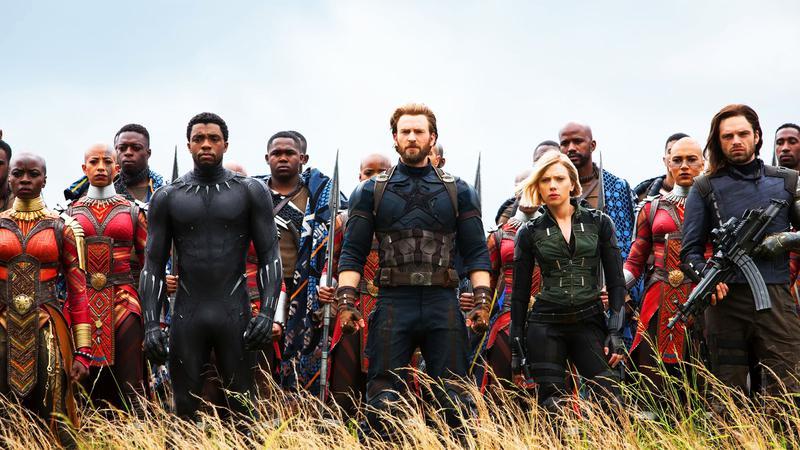 Black Panther, Steve Rogers, Black Widow and Bucky Barnes alongside Wakanda's army.