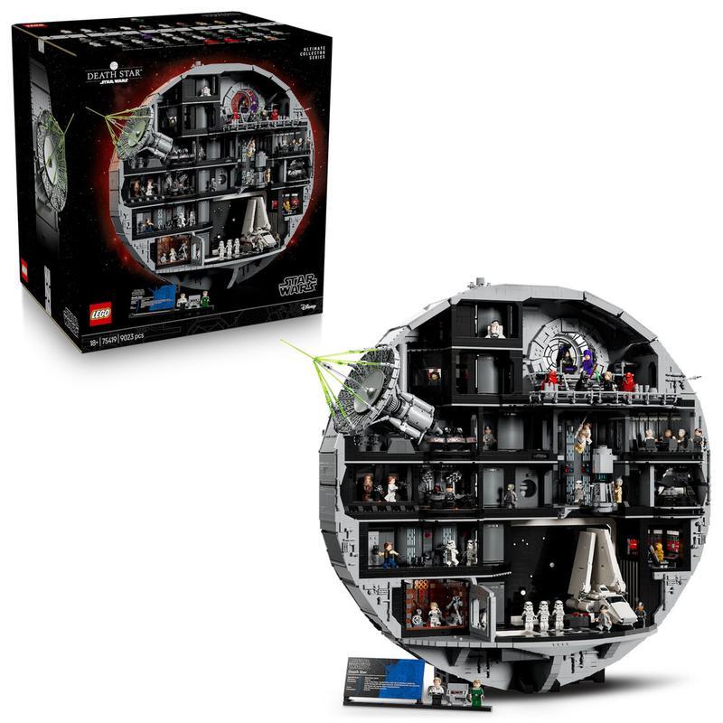 The new LEGO Death Star in and out of its box