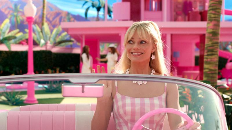 Margot Robbie in Barbieland