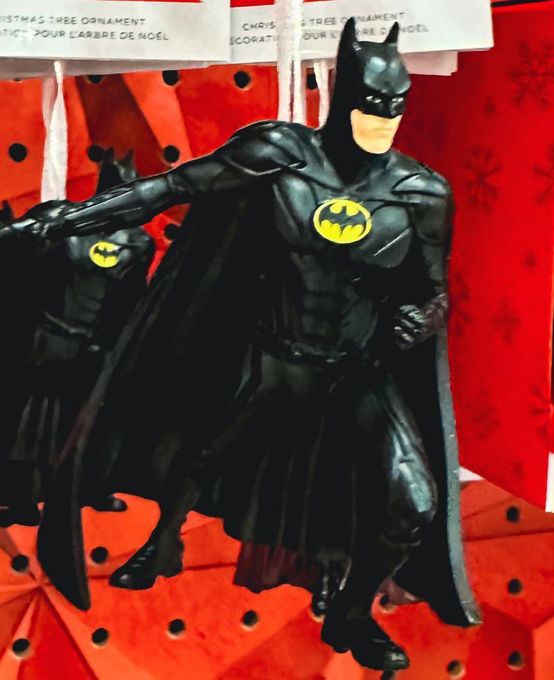 The Flash Best Look Yet at Michael Keaton's Batman Suit In New Merch