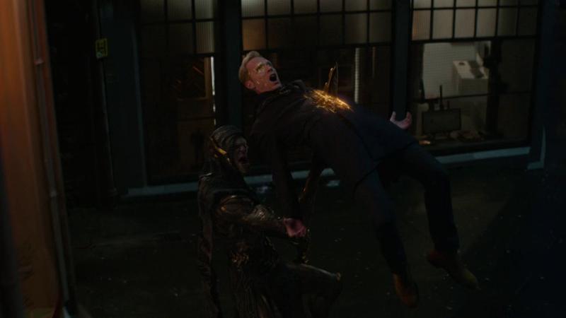 Corvus Glaive stabbing Vision in Avengers: Infinity War.