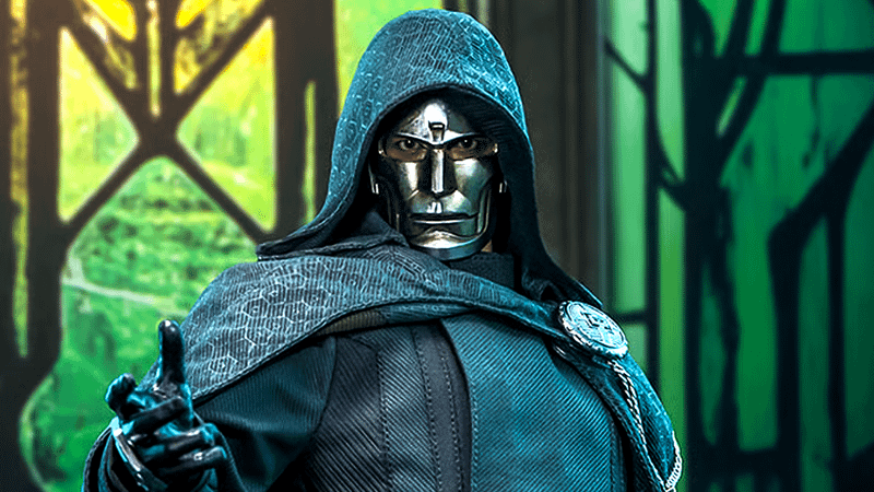 Doctor Doom statuette Avengers: Doomsday.