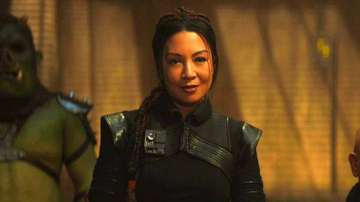 Fennec Shand standing in Jabba's Palace.