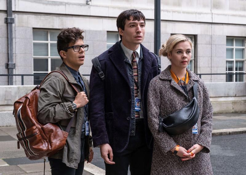 Ezra Miller as Barry Allen, Rudy Mancuso as Albert Desmond, Saiorse-Monica Jackson as Patty Spivot