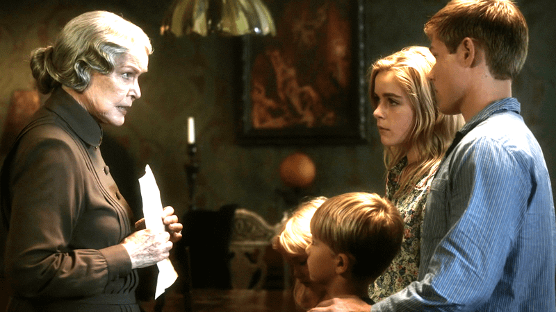 Olivia Foxworth & the children in Flowers in the Attic.