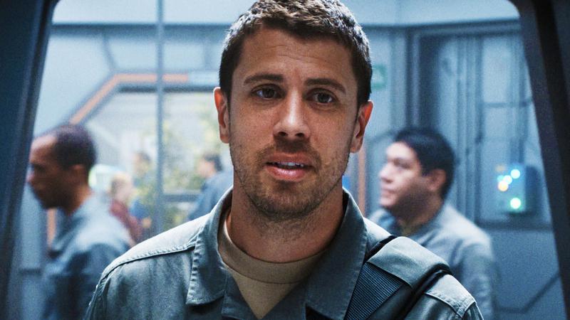 Toby Kebbell - Miles Dale