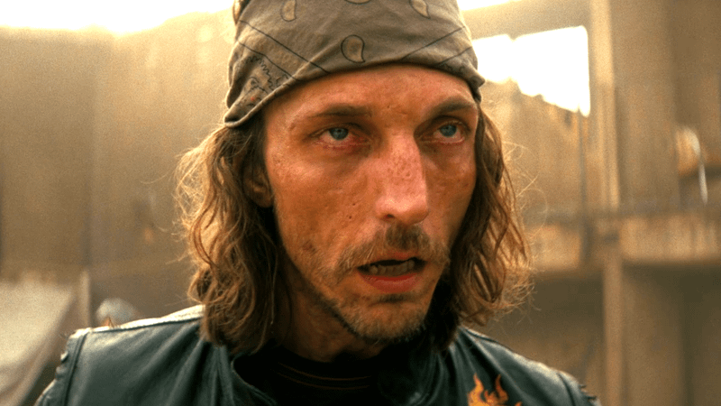 A raider looking dumbfounded in Fallout Season 2