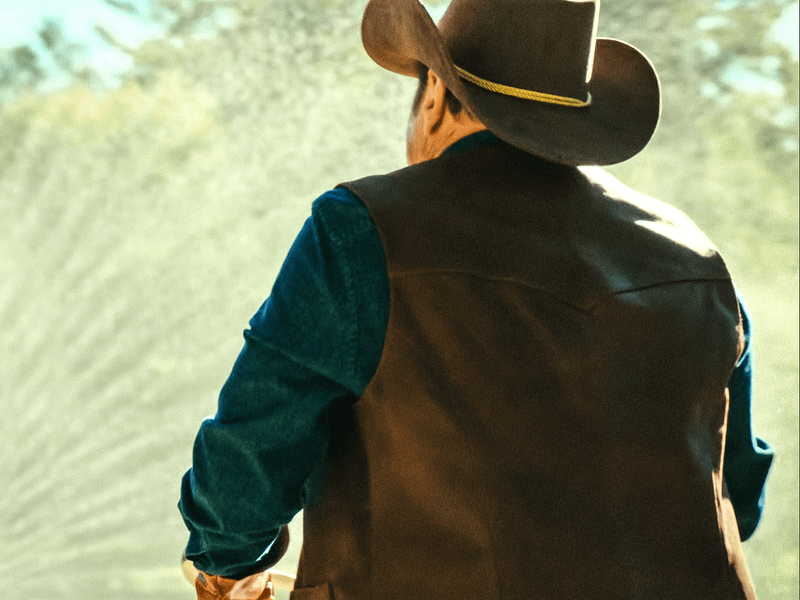 Rob Schneider as Dwarf Cowboy riding away in Happy Gilmore 2