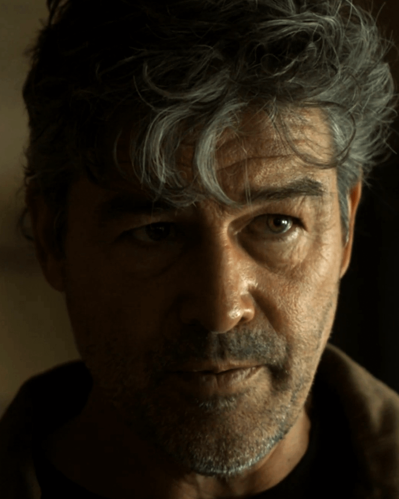 Kyle Chandler as Hal Jordan.
