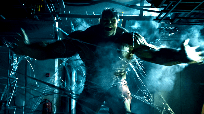 Hulk Thunder claps in fight with Spider-Man.