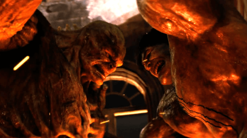 Hulk and Abomination holding each other in The Incredible Hulk