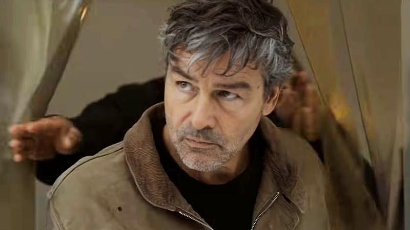 Kyle Chandler as Hal Jordan in Lanterns.