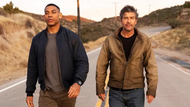 Aaron Pierre and Kyle Chandler as John Stewart and Guy Gardner in Lanterns