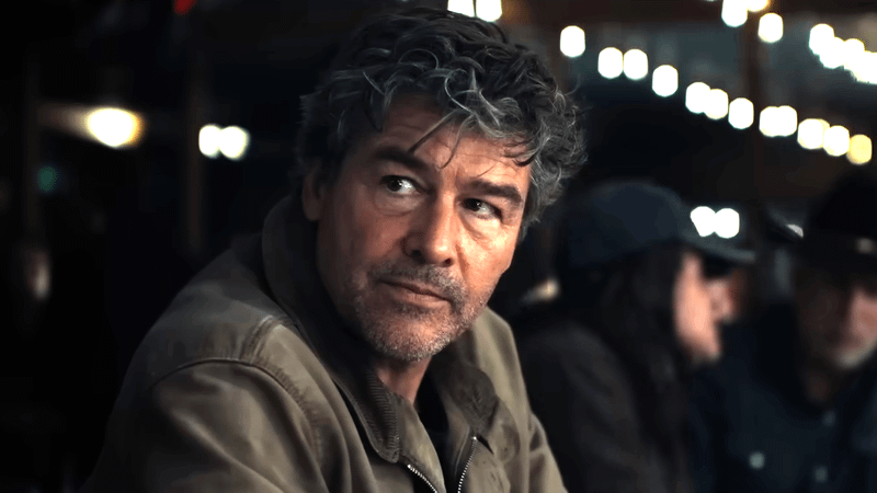 Kyle Chandler as Hal Jordan in Lanterns.