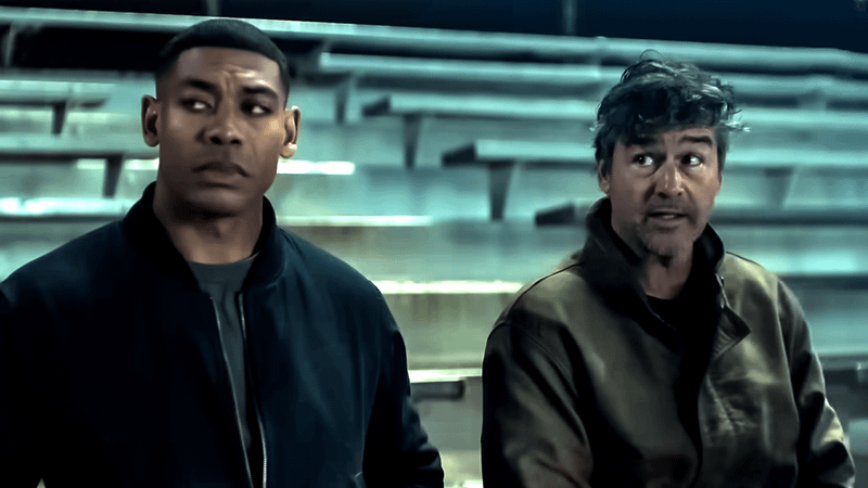 Aaron Pierre and Kyle Chandler as John Stewart and Hal Jordan in Lanterns.