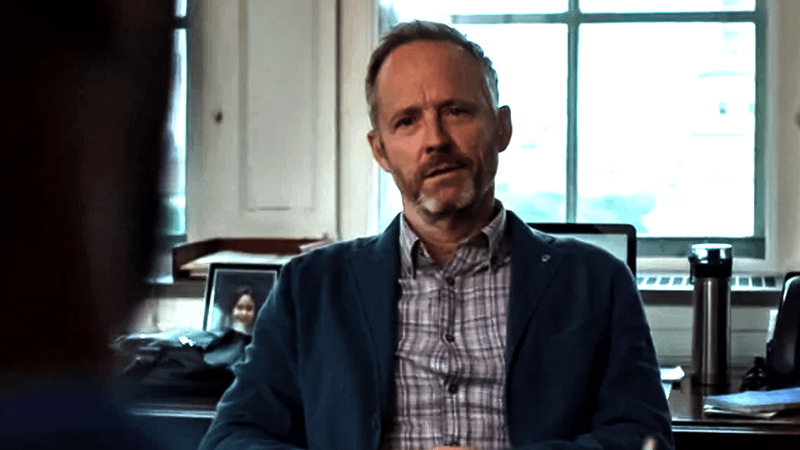 John Benjamin Hockey as Peter Lyonne in Jessica Jones.