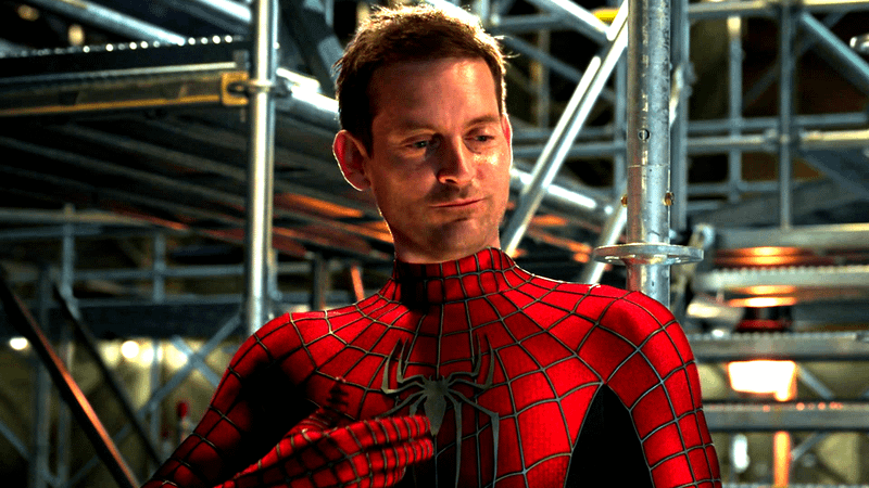 Tobey Maguire Spider-Man on Statue of Liberty in No Way Home.