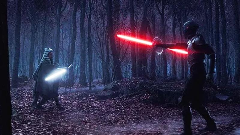Ahsoka and Marrok engaged in battle.