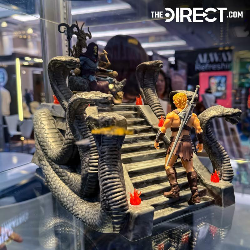 Masters of the Universe popcorn bucket, Skeletor throne.