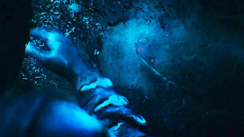Maul splashing water away.
