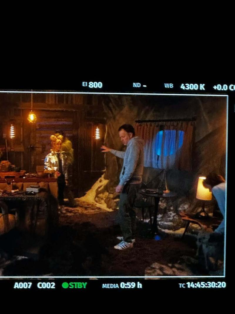 Kinley Cunningham in BTS shot from Grinch Walmart commercial