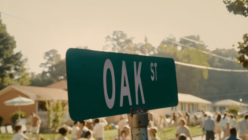 Oak Street sign in The End of Oak Street trailer.