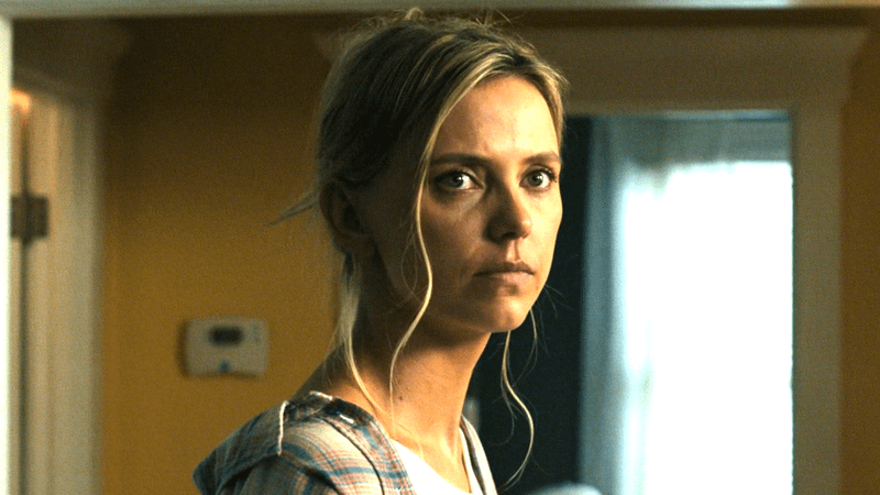 Riley Voelkel as Renee looking scared in Hightown