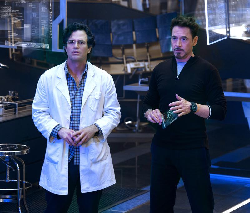 Mark Ruffalo as Bruce Banner, Robert Downey Jr as Tony Stark, Avengers Age of Ultron