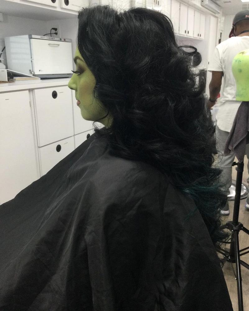 Malia Areya, She-Hulk, referencia en el set, Vic