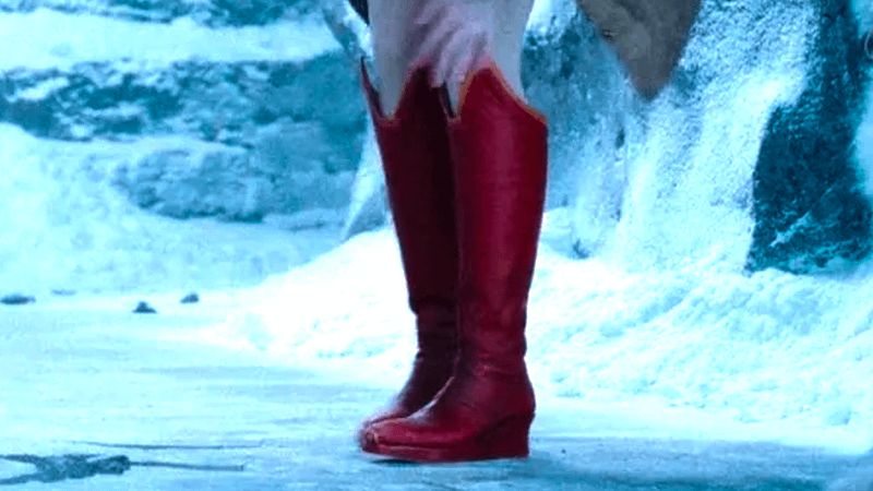 Supergirl's boots in Superman