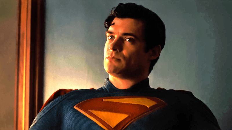 Superman makes cameo in Supergirl.