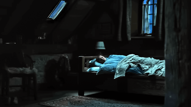 Love in bed in Avengers: Doomsday teaser.