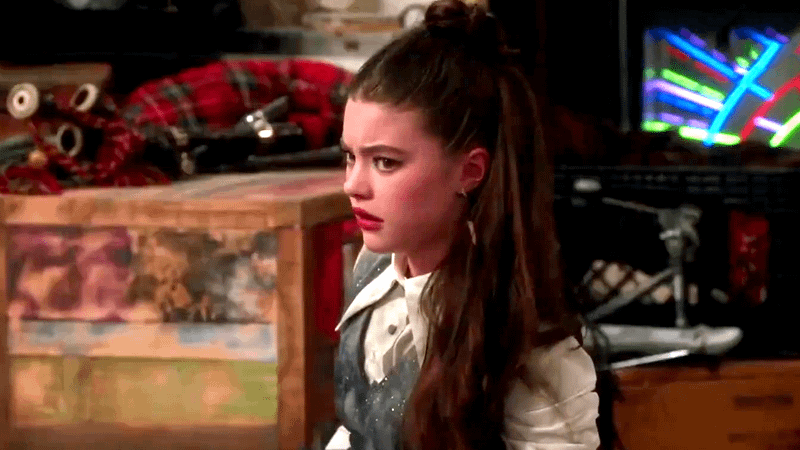 Vee Hauntley in Vampirina: Teenage Vampire.