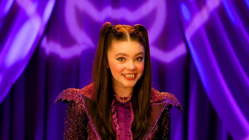 Vampirina character Vee Hauntley, portrayed by actress Kenzi Richardson.