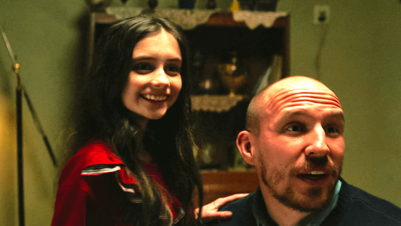 A young Wanda Maximoff and her father in WandaVision.