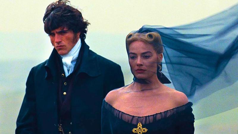 Jacob Elordi as Heathcliff and Margot Robbie as Catherine in Wuthering Heights 2026.
