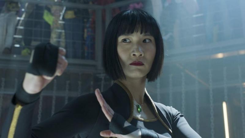 Xu Xialing about to fight in Shang-Chi and the Legend of the Ten Rings.