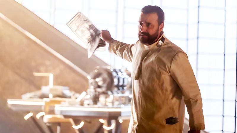 David Krumholtz Zor-El in Supergirl.